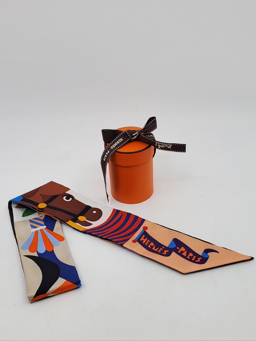 Hermes Parade En Fanfare Twilly Scarf